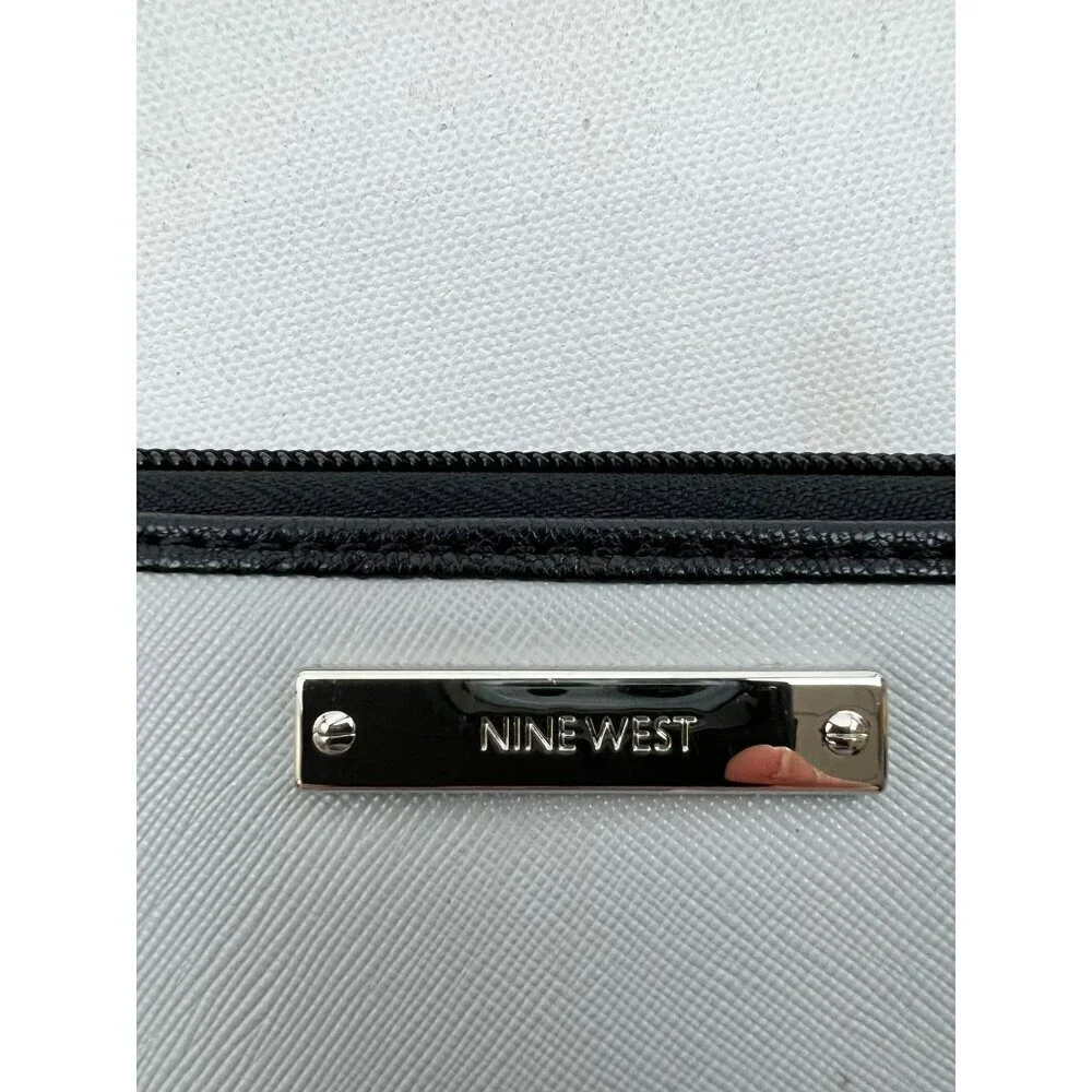 Nine West Organizer Wallet Silver/Black/White Zip